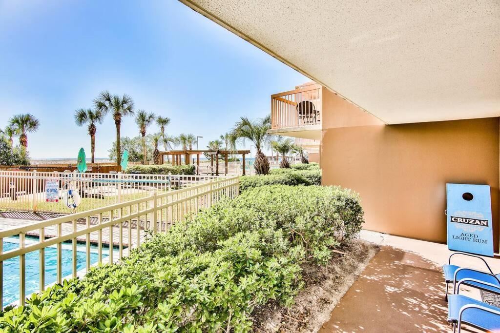 Pelican Beach Resort-Walkout Unit-On The Beach Destin Exterior foto