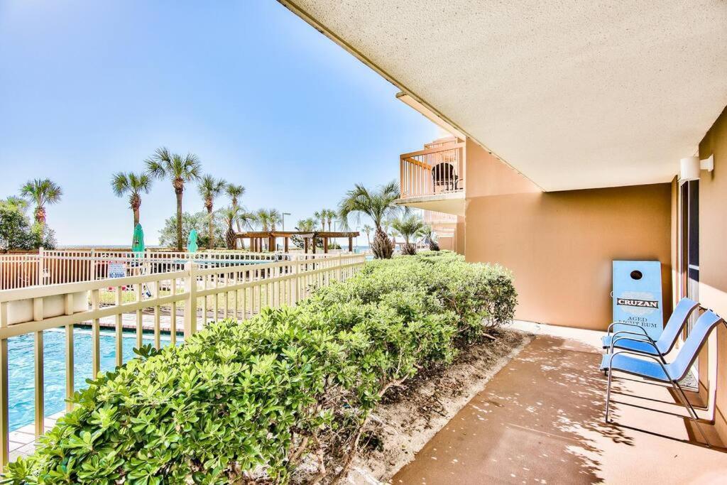 Pelican Beach Resort-Walkout Unit-On The Beach Destin Exterior foto